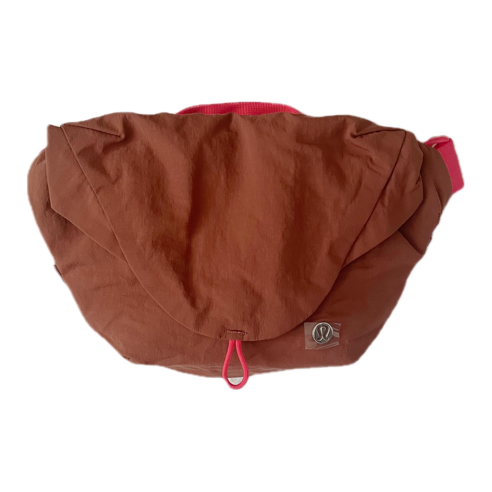 lululemon Curved 3L