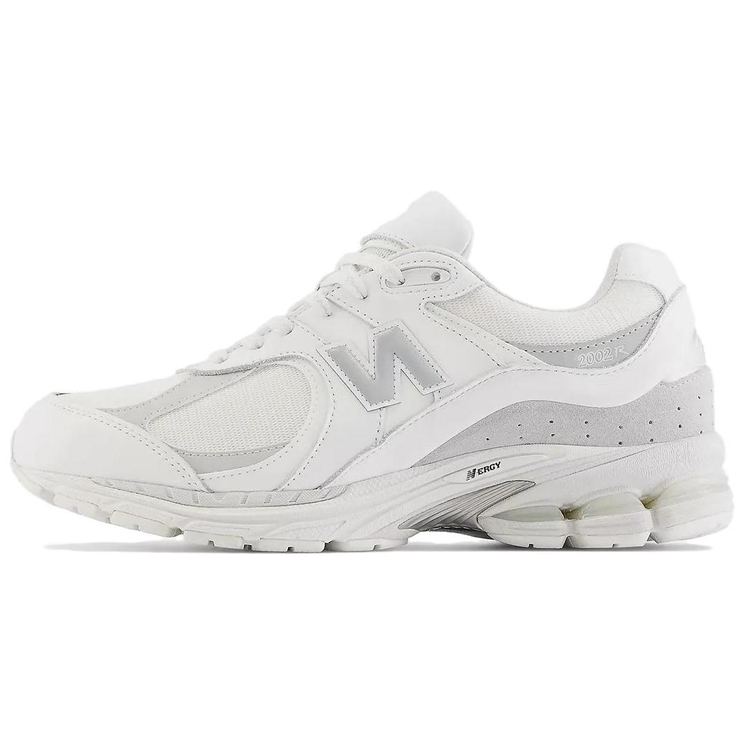 New Balance 2002R Gore-Tex